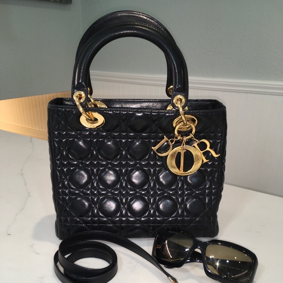 SOLD Authenticated Lady Dior quilted lambskin bag - Picture 2 of 8